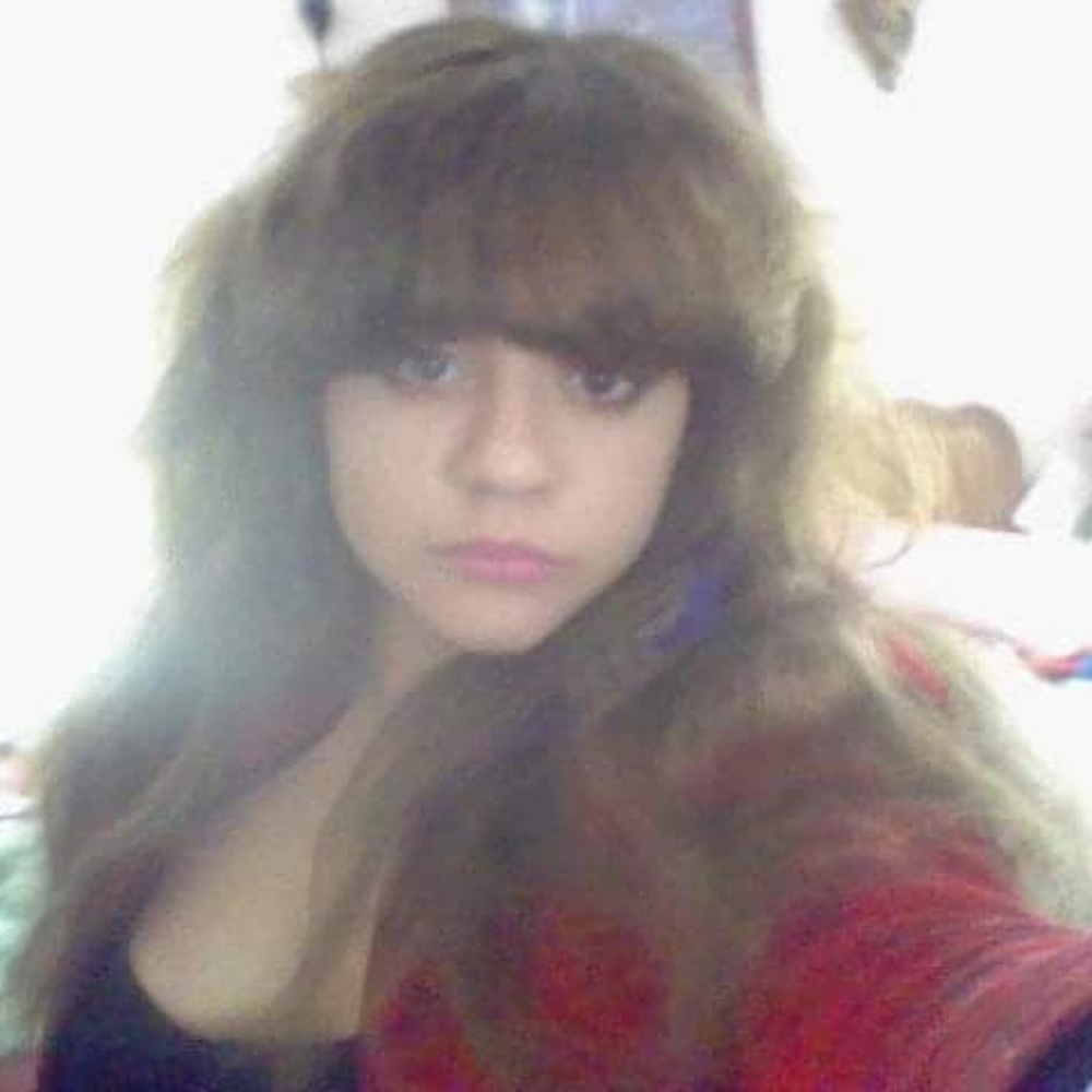 Meet your Posher, Maria nicole